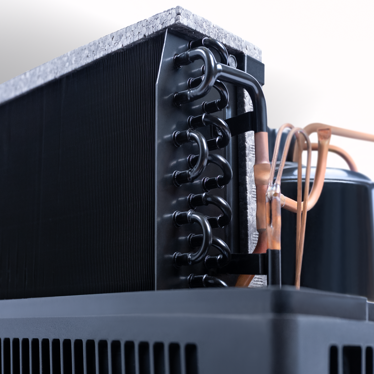 Dometic - FreshJet 3 Commercial Grade RV Rooftop Air Conditioner - 15,000 BTU - Mechanical Controls - Black - 26" x 13.87" x 29.63" - Part# 9610007865 product image