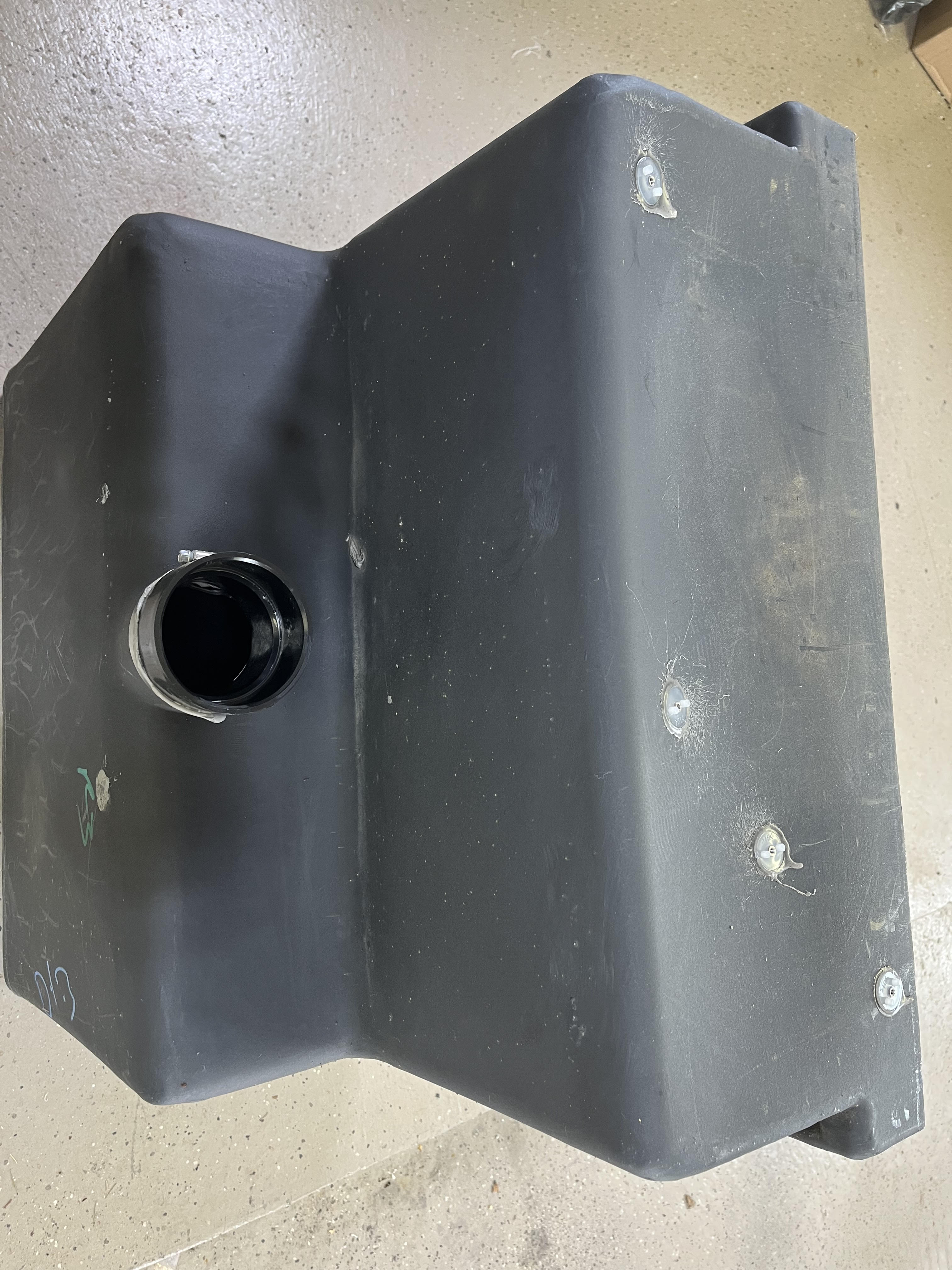 44 Gallon RV Holding Tank 28-1/2" x 28" x 17-1/16" EPI 1600124 and 605426000 and 5426 and 9556