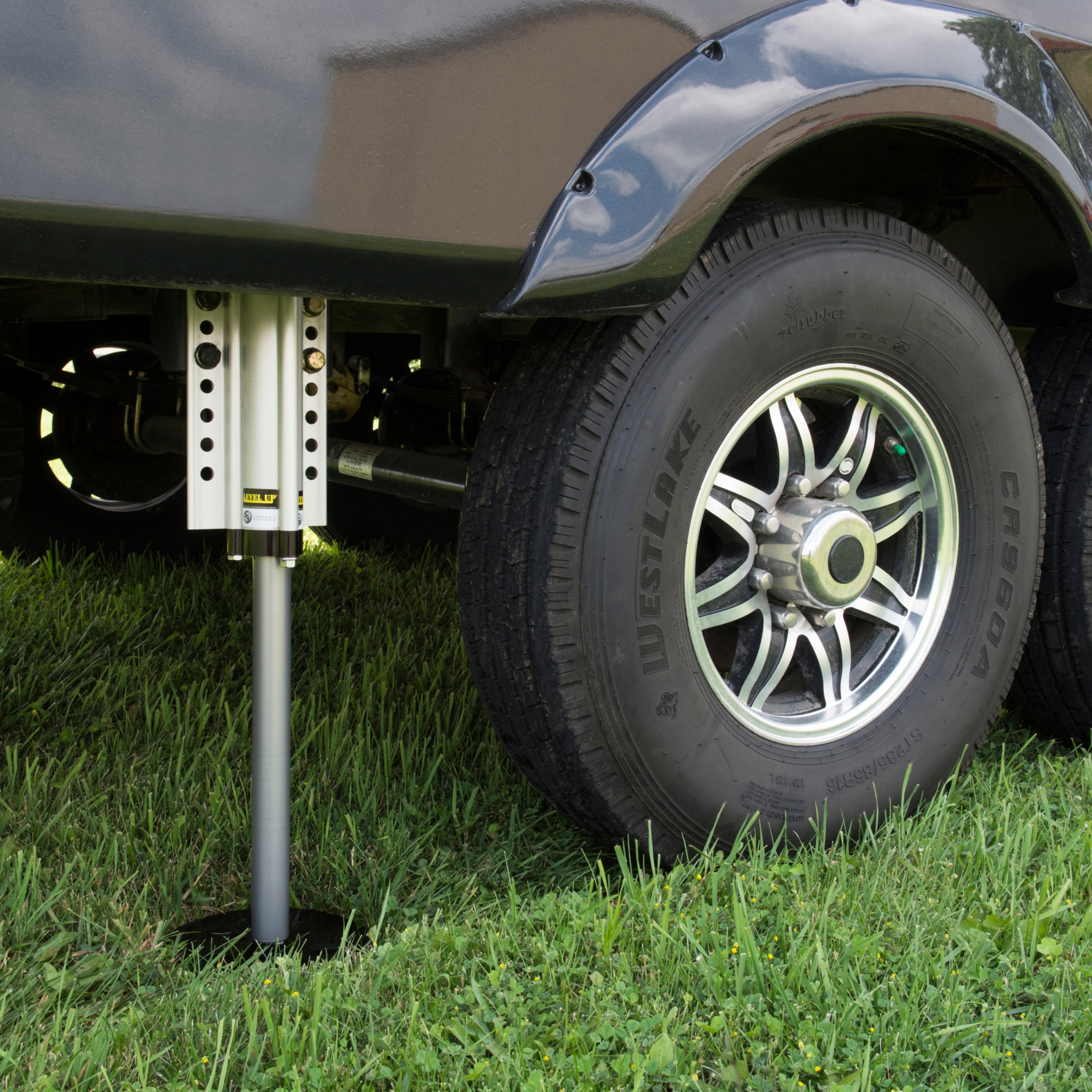 Lippert 1/4" Swivel Run Tee Hydraulic Leveling System Fitting #6602-04-04-04 - Image 4