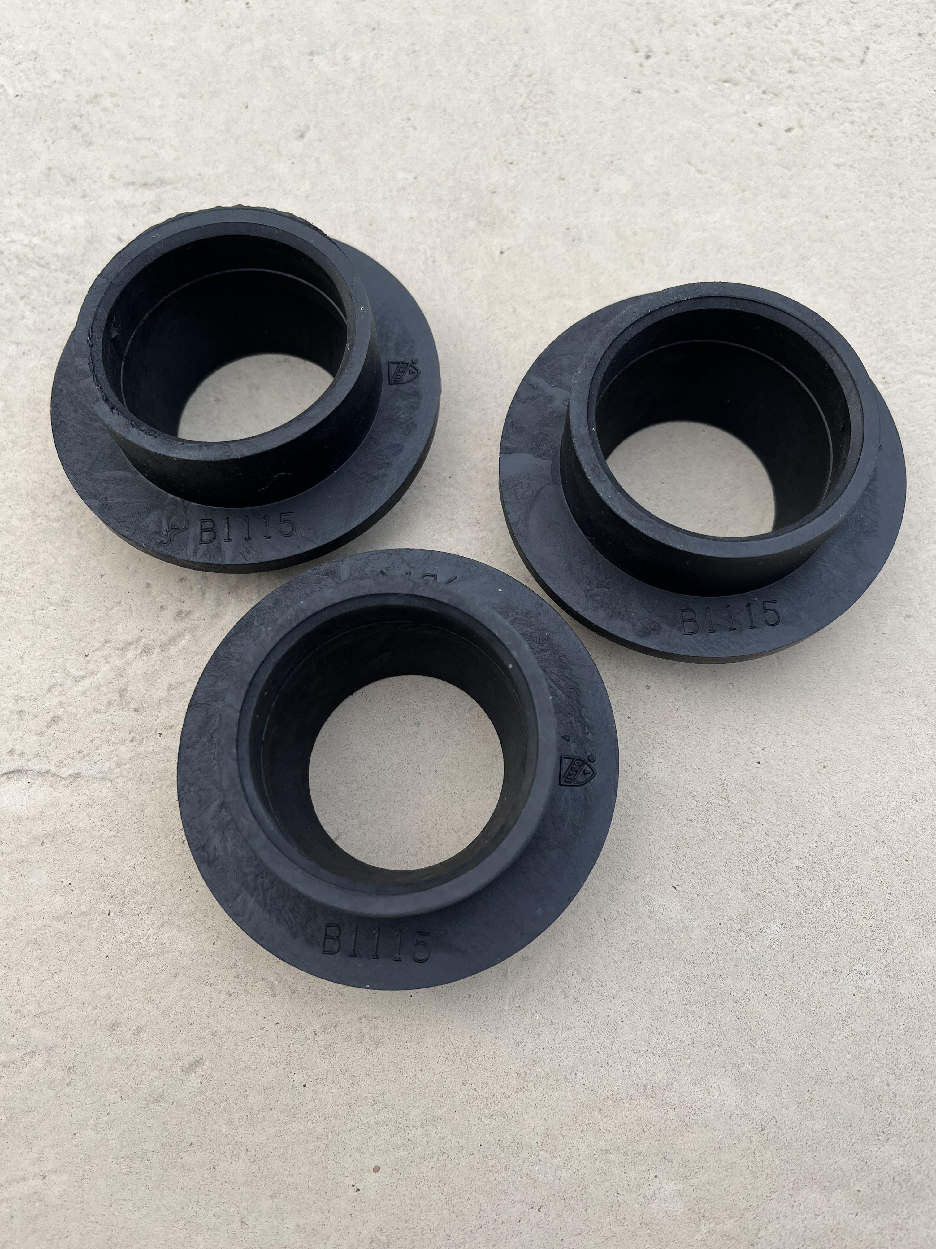1-1/2" Uniseal Grommet - Black U150
