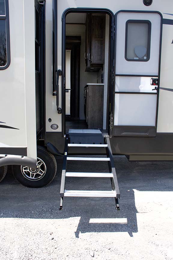 MORryde STP-214 Strut Assist 4 Step - 30" Door Width