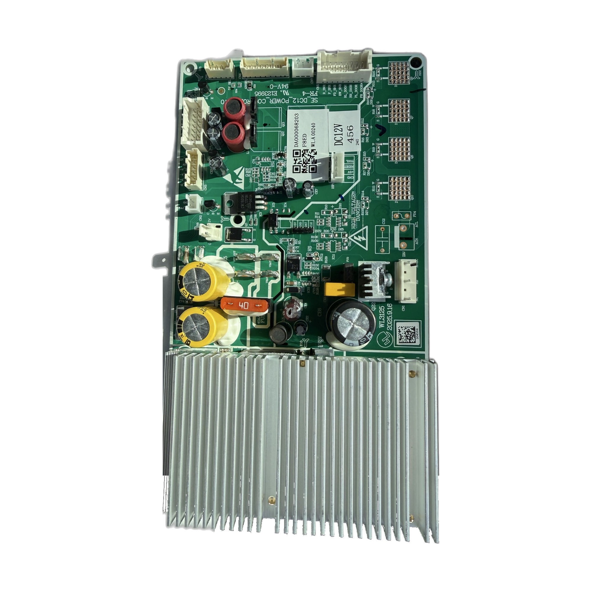 Furrion 2026066404 main control board, ref C-FCR16DCASA-067, component side showing aluminum heatsink, 40 A blade fuse and factory label DA000068203