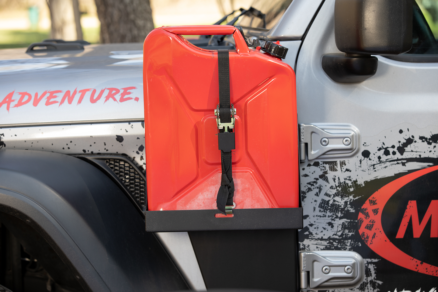 Jerry Can Side Mount - Driver's Side with Universal Tray (18-Current Wrangler JL)